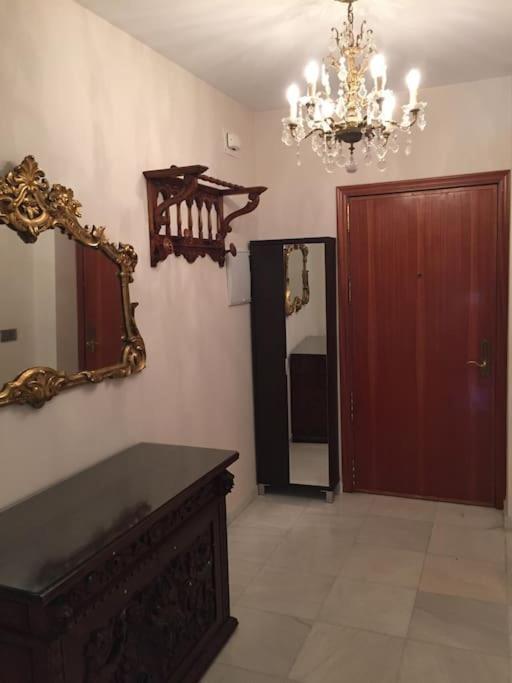 Amplio Piso En Nervion, Excelente Zona De La Ciudad. Apartment Sevilla Bagian luar foto
